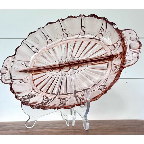 Oyster and Pearl Pink 12" Oval 2 Part Relish Dish by Anchor Hocking Vintage - Picture 2 of 12